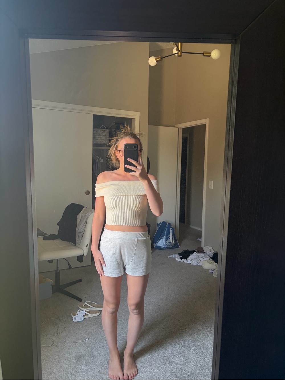 Aritzia babaton off shoulder top
